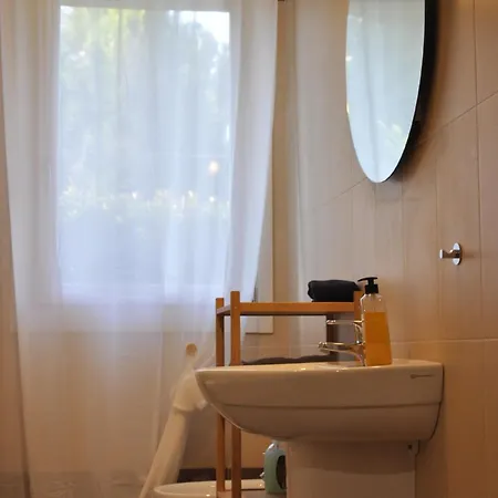 Moderno E Spazioso Con Giardino Privato Apartment